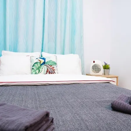 Apartment Sollana 18 *